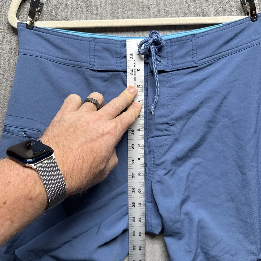 Vineyard Vines small discoloration